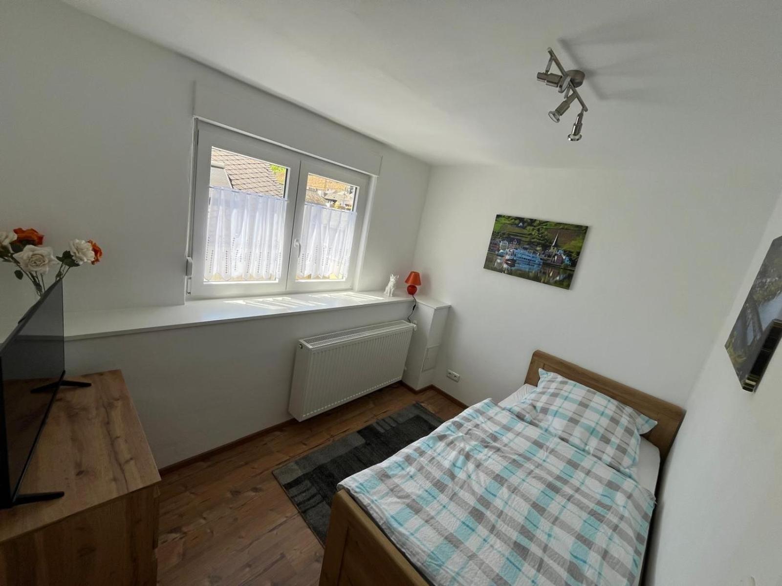 Ferienwohnungen Und Appartements - Haus Budinger Alf Esterno foto