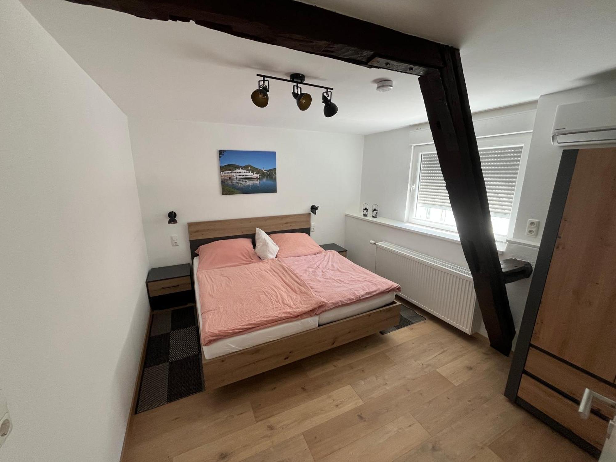 Ferienwohnungen Und Appartements - Haus Budinger Alf Esterno foto