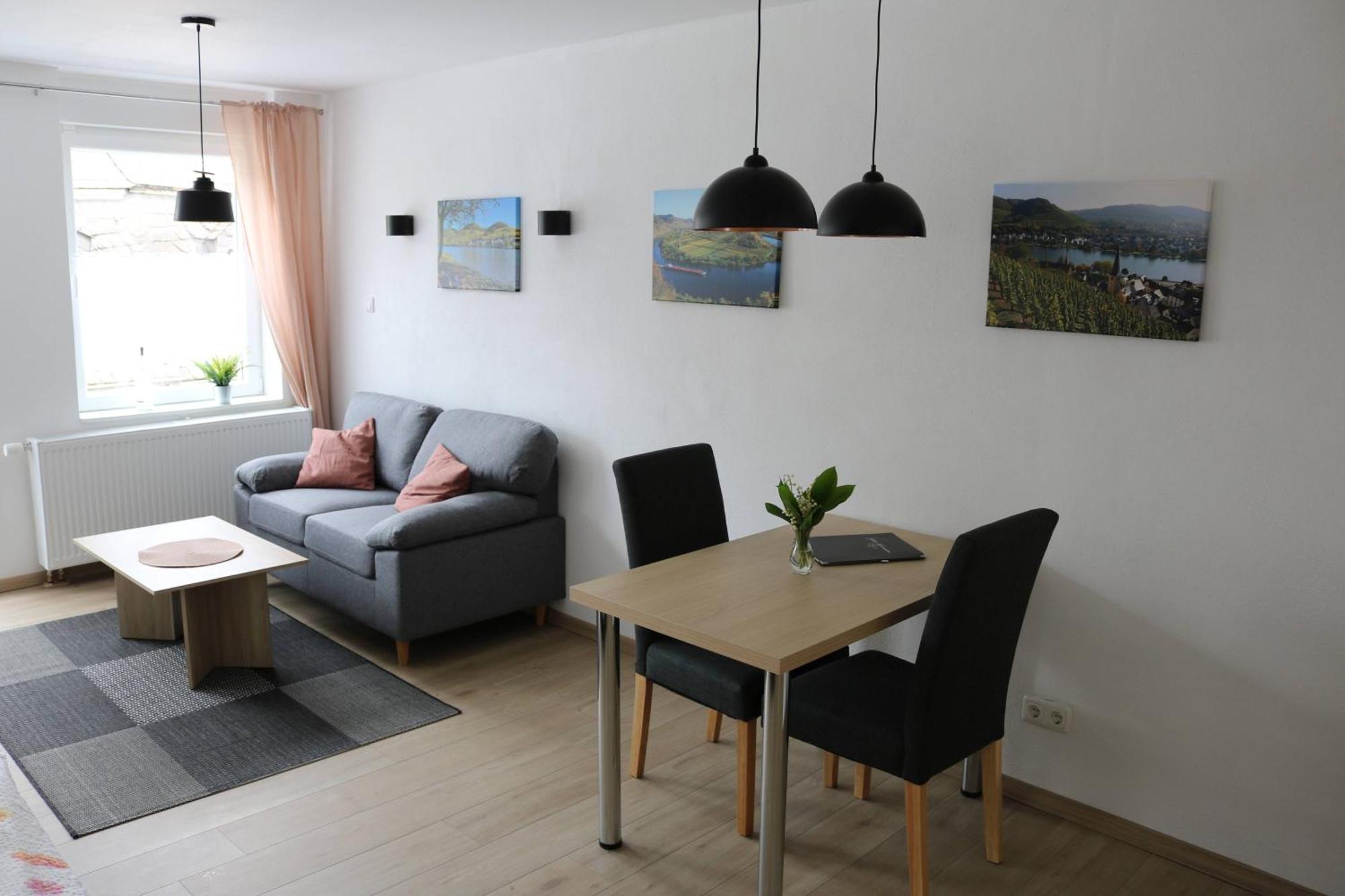 Ferienwohnungen Und Appartements - Haus Budinger Alf Esterno foto